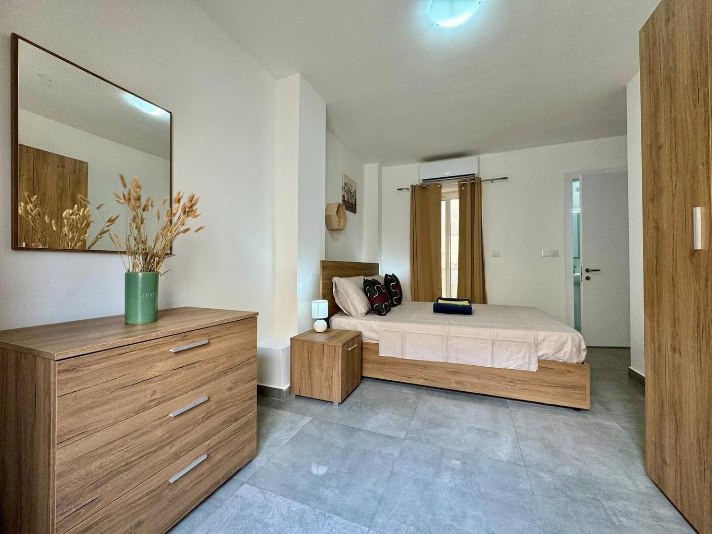 Mive-Delux Three Bedroom Apartment In Marsaskala Buitenkant foto